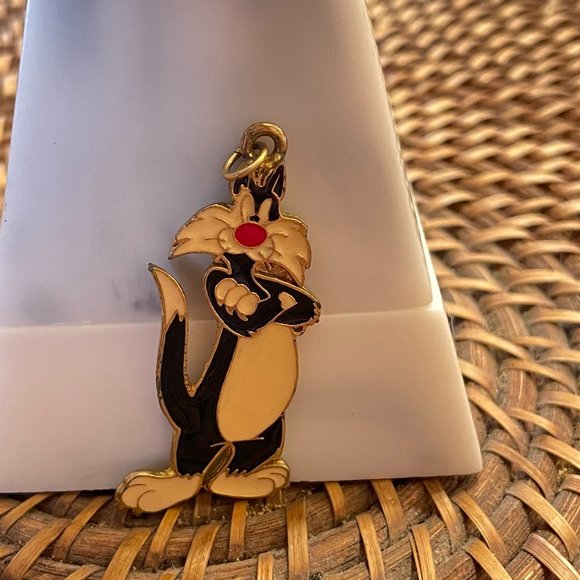 🌻2 for $15🌻 Looney Toons Sylvester Charm - Picture 2 of 3